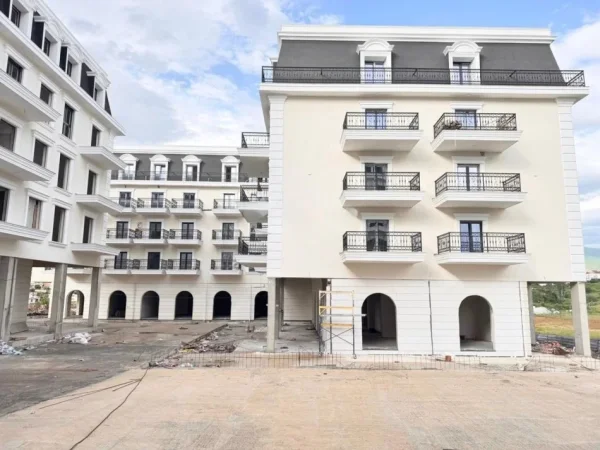 Tirane, shitet apartament 1+1+Ballkon Kati 3, 52 m² 92.400 € (Residenca Porta Tirana e Re)