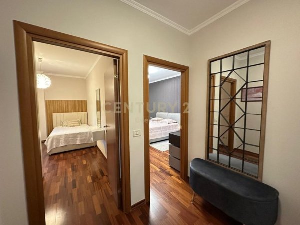 Tirane, jepet me qera apartament 2+1 Kati 6, 124 m² 1.500 € (Prane Rruges se Elbasanit)