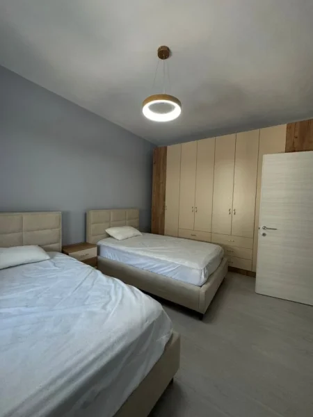Tirane, jepet me qera 2+1 Kati 9, 110 m² 750 € (RIVER RESIDENCE)