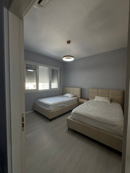 Tirane, jepet me qera 2+1 Kati 9, 110 m² 750 € (RIVER RESIDENCE)