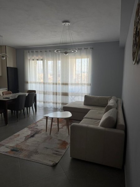 Tirane, jepet me qera 2+1 Kati 9, 110 m² 750 € (RIVER RESIDENCE)