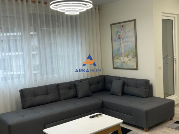 Tirane, jepet me qera apartament 1+1+Ballkon Kati 8, 70 m² 1.000 € (RRUGA E KOSOVAREVE)