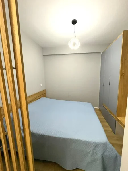 Shqiperi, jepet me qera apartament 1+1 , 40 m² 500 € (prane kompleksit kontakt)