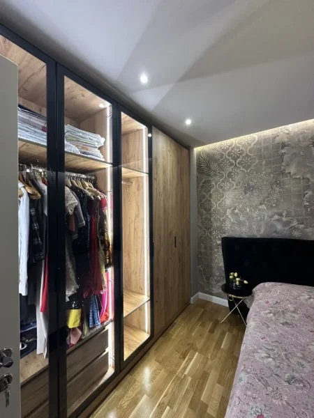 Tirane, shitet apartament 3+1+Ballkon Kati 1, 128 m² 390.000 € (Rruga Elbasanit)