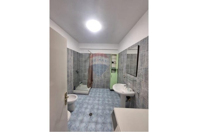 Tirane, shitet apartament 2+1 Kati 5, 120 m² 192.000 € (Rruga Don Bosko)