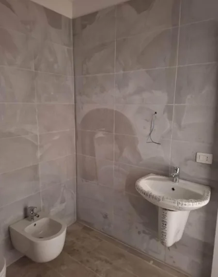 Tirane, shitet apartament 2+1 Kati 5, 101 m² 175.000 € (KOMPLEKSI TURDIU)