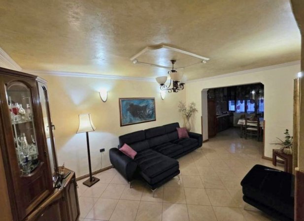 Tirane, shitet apartament 3+1+Ballkon Kati 2, 110 m² 225.000 € (21 DHJETORI)