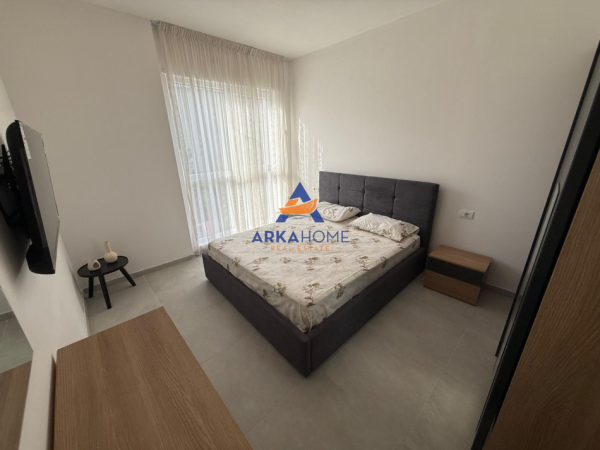Tirane, jepet me qera apartament 2+1+Ballkon Kati 1, 84 m² 550 € (qtu)