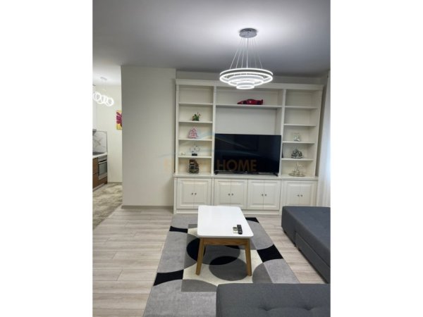 Tirane, jap me qera apartament 1+1+Ballkon , 70 m² 1.000 € (RRUGA E KOSOVAREVE)