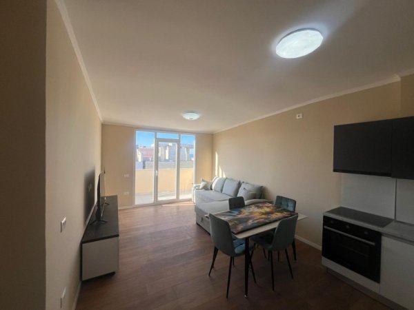 Durres, shitet apartament 2+1+Ballkon Kati 10, 85 m² 128.000 € (Rruga Pavarsia Durres)