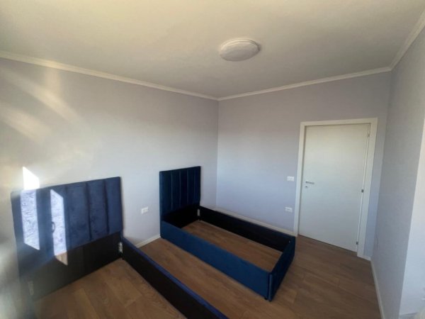 Durres, shitet apartament 2+1+Ballkon Kati 10, 85 m² 128.000 € (Rruga Pavarsia Durres)