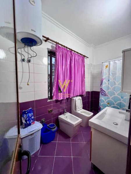 Tirane, jepet me qera apartament 2+1+Ballkon Kati 2, 110 m² 500 € (SELITE)