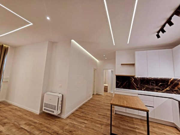 Tirane, shitet apartament 2+1 , 134 m² 259.000 € (kopshti zoologjik)