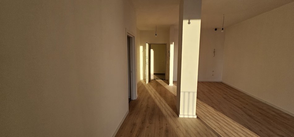 Tirane, shes apartament 2+1 , 126 m² 404.900 € (Parku olimpik)