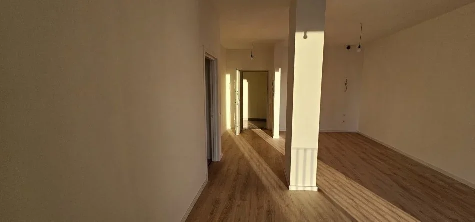 Tirane, shes apartament 2+1 , 126 m² 404.900 € (Parku olimpik)