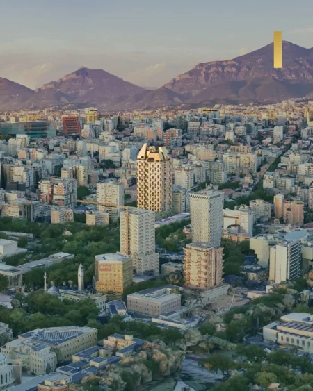 Tirane, shitet apartament 1+1+Ballkon Kati 9, 75 m² 220.000 € (Pazari i Ri)