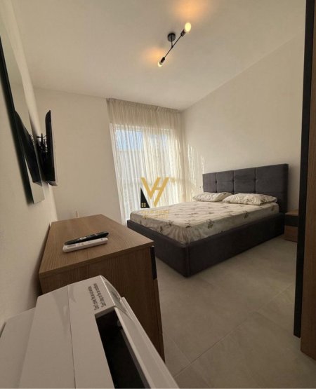 Tirane, jepet me qera apartament 2+1+Ballkon Kati 1, 84 m² 550 € (UNIVERS CITY)