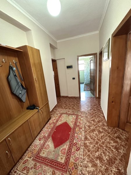 Tirane, shes apartament 3+1+Aneks+Ballkon Kati 7, 110 m² 255.000 € (Prane Bar Observatorit)