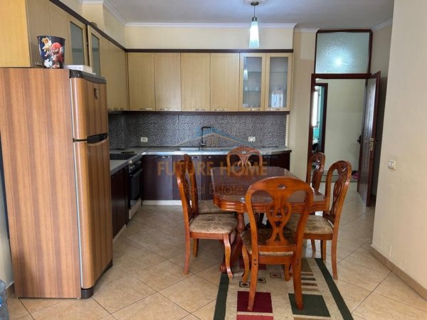 Tirane, jepet me qera apartament 2+1 Kati 6, 113 m² 470 € (Kthesa e Kamzes)