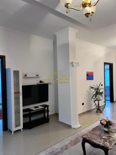 Tirane, jepet me qera apartament 2+1 Kati 2, 110 m² 500 € (SELITE)