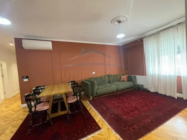 Tirane, shitet apartament 2+1+Ballkon Kati 6, 113 m² 255.000 € (21 Dhjetori)