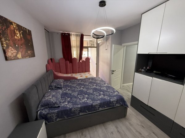 Tirane, shes apartament 2+1+Aneks+Ballkon Kati 5, 110 m² 