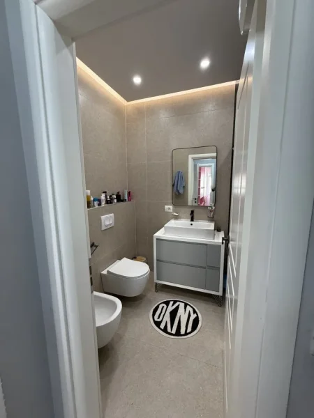 Tirane, shes apartament 2+1+Aneks+Ballkon Kati 5, 110 m² 