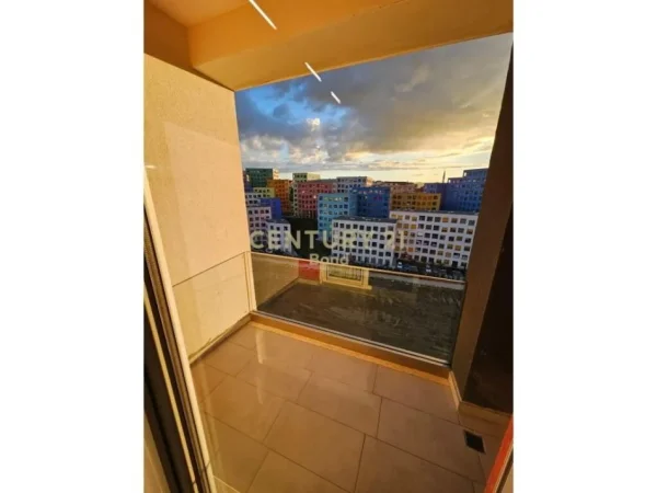 Tirane, shitet apartament 2+1+Ballkon Kati 8, 137 m² 233.000 € (Ali Demi)