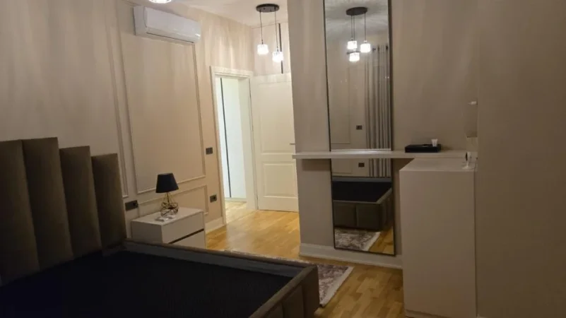 Tirane, jepet me qera apartament 1+1 Kati 3, 95 m² 2.000 € (JOY RESIDENCE)