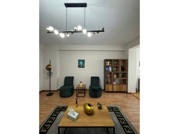 Tirane, shitet apartament 1+1 Kati 2, 69 m² 200.000 € (Mine Peza)