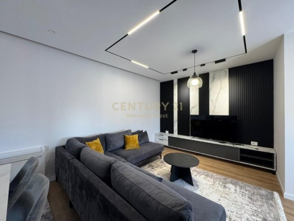 Tirane, jepet me qera apartament 2+1+Ballkon Kati 6, 111 m² 950 € (Tregu Elektrik)