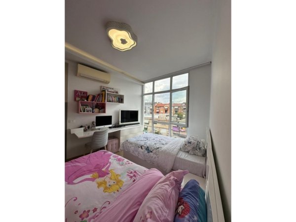 Tirane, shitet apartament 2+1+Ballkon Kati 3, 101 m² 350.000 € (Komuna e Parisit)