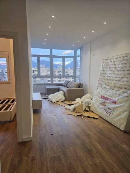 Tirane, shitet apartament 1+1+Ballkon Kati 7, 65 m² 95.000 € (Astir)