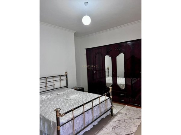 Tirane, jepet me qera apartament 2+1 Kati 2, 110 m² 500 € (Selite)