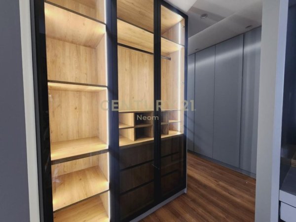 Tirane, shitet apartament 2+1+Aneks+Ballkon Kati 6, 103 m² 260.000 € (Kodra e Diellit)