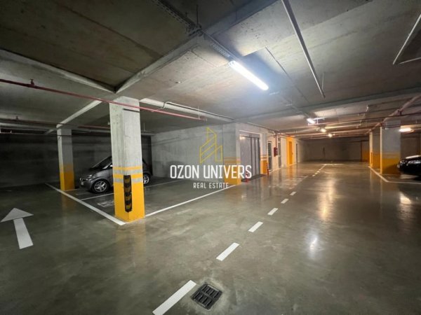 Tirane, shitet garazh | post parkimi , 30.000 € (Okazion! Shitet post parkimi tek Rruga e Kosovarëve!)