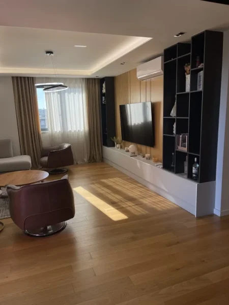 Tirane, jepet me qera nga Pronari, pa-komision apartament duplex 3+1+Ballkon Kati 10, 230 m² 1000€ (Teodor keko)