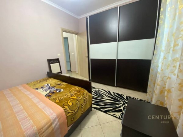 Tirane, jepet me qera apartament 1+1 Kati 3, 67 m² 450 € (Astir)