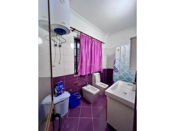 Tirane, jepet me qera apartament 2+1 Kati 2, 110 m² 500 € (Selite)