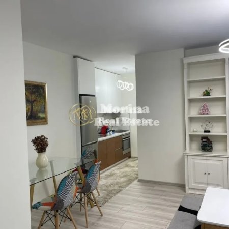 Tirane, jepet me qera apartament 1+1 Kati 8, 70 m² 1.000 € (Rruga e Kosovareve)