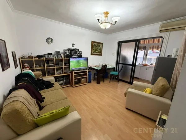 Tirane, shes apartament Kati 2, 56 m² 115.000 € (Rruga Hoxha Tahsim)