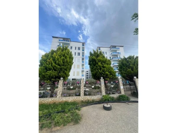Pogradec, shitet apartament 1+1+Ballkon Kati 4, 72 m² 90.000 € (Tushemisht)