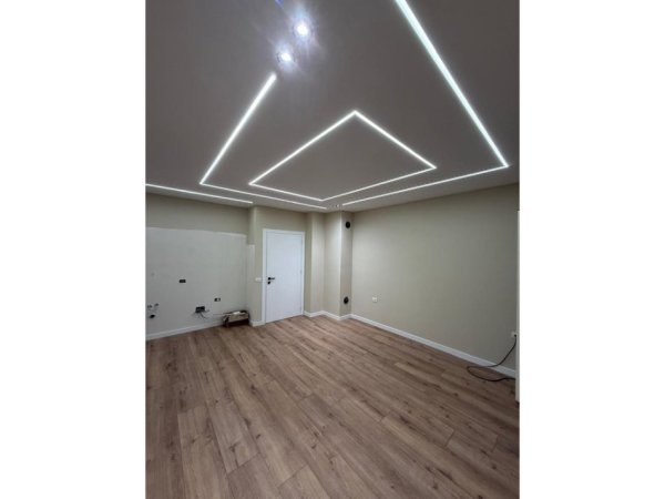 Pogradec, shitet apartament 1+1+Ballkon Kati 4, 72 m² 90.000 € (Tushemisht)