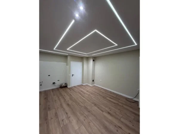 Pogradec, shitet apartament 1+1+Ballkon Kati 4, 72 m² 90.000 € (Tushemisht)