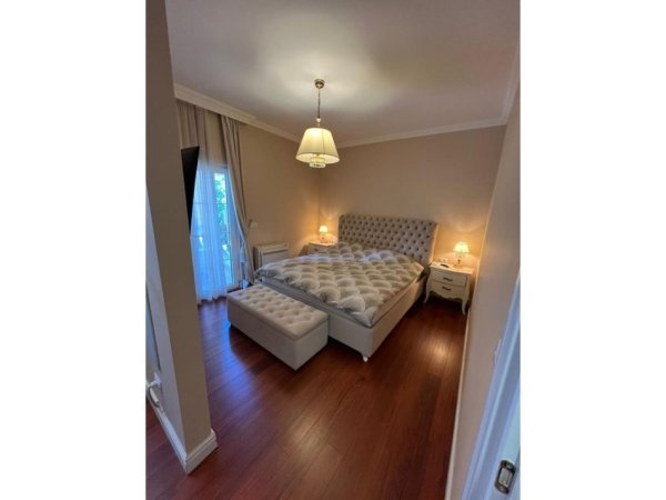 Tirane, shitet apartament 2+1+Ballkon Kati 3, 109 m² 260.000 € (Liqeni i Thate)