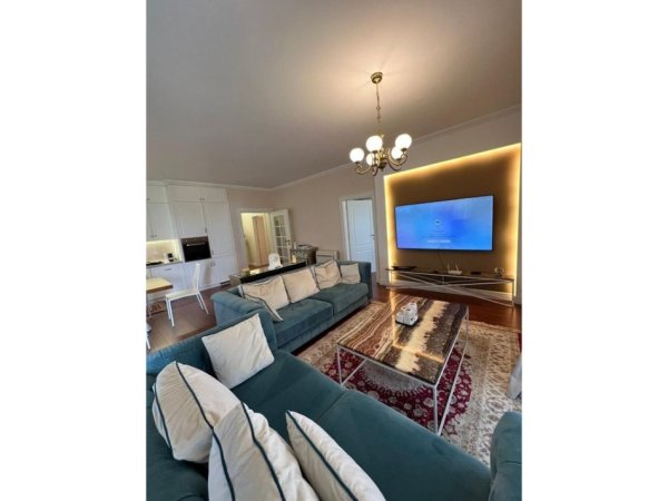 Tirane, shitet apartament 2+1+Ballkon Kati 3, 109 m² 260.000 € (Liqeni i Thate)