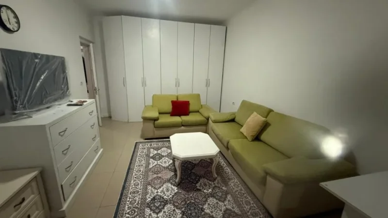 jepet me qera Kati 3, 81 m² 550 € (RRUGA KAVAJES PERBALLE (SQ21))