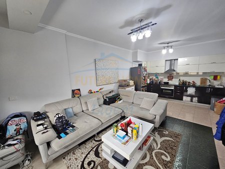 Tirane, shitet apartament 3+1 Kati 3, 124 m² 229.000 € 