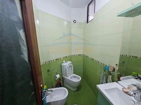 Tirane, shitet apartament 3+1 Kati 3, 124 m² 229.000 € 