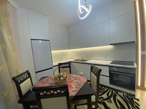 Tirane, jap me qera apartament 1+1 Kati 3, 67 m² 450 € 